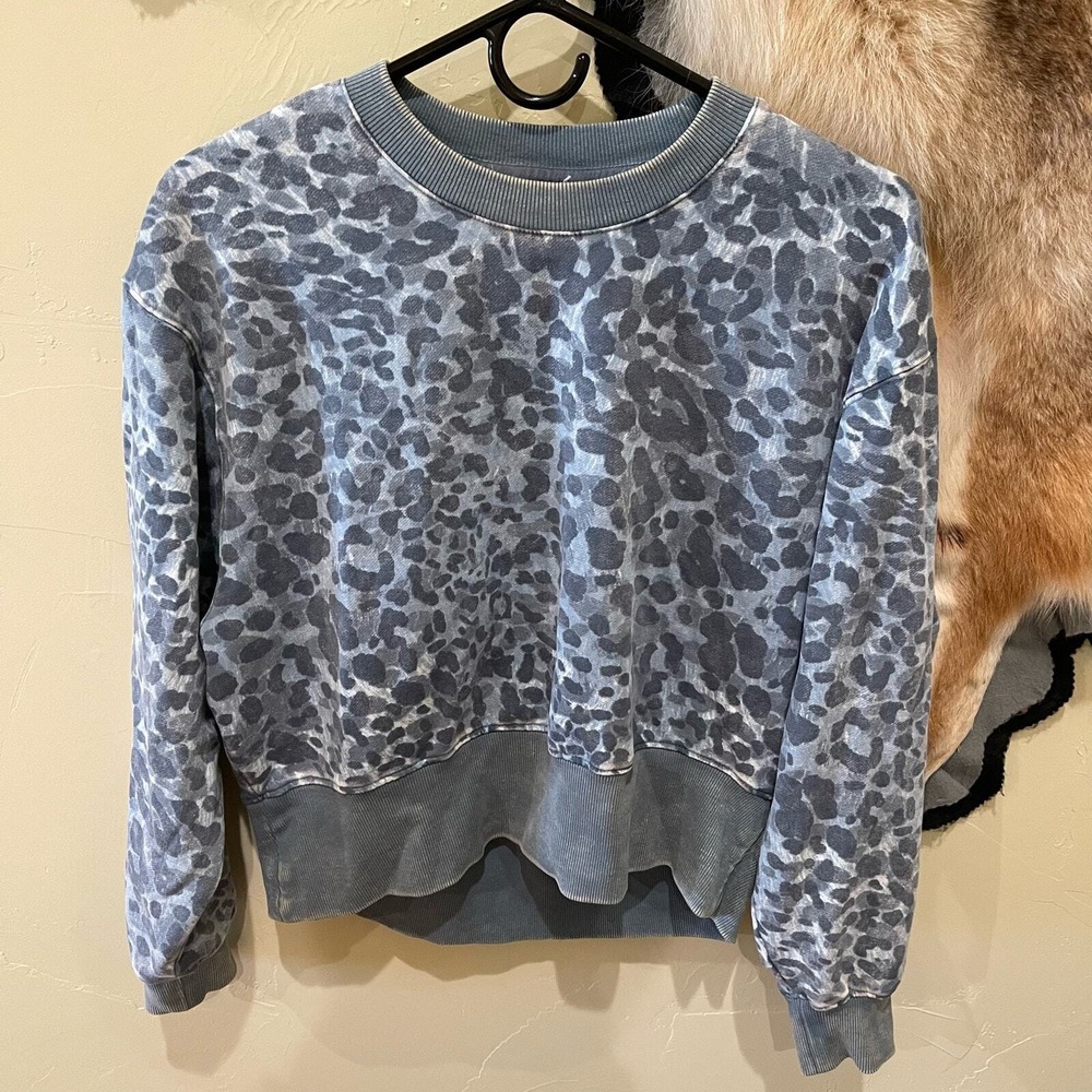 Joy Lab Womens Medium* Gray Leopard Sweatshirt Athleisure Cozy Lounge Workout‎
